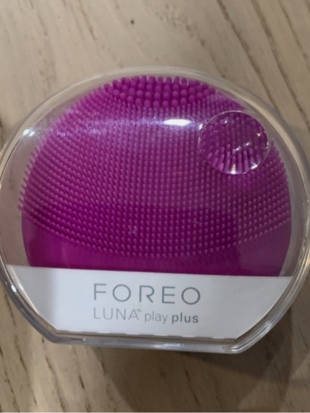 FOREO Facial Device - Picture 9 of 11